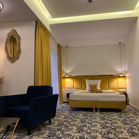 Piramida Aparthotel Boleslawiec  Kültér fotó