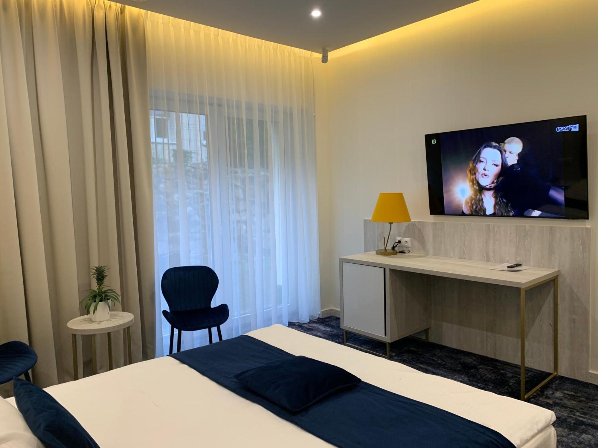 Piramida Aparthotel Boleslawiec  Kültér fotó