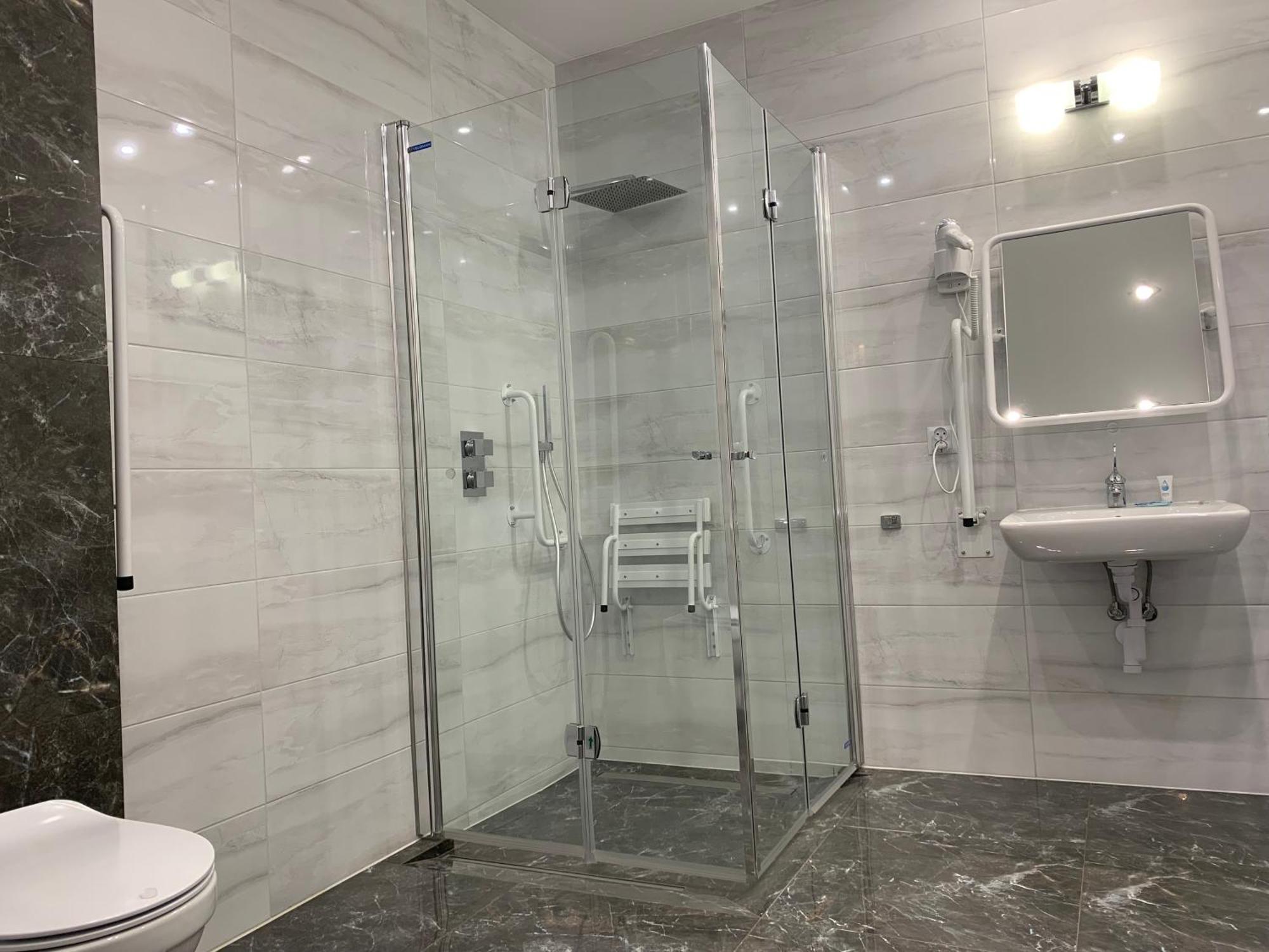 Piramida Aparthotel Boleslawiec  Kültér fotó