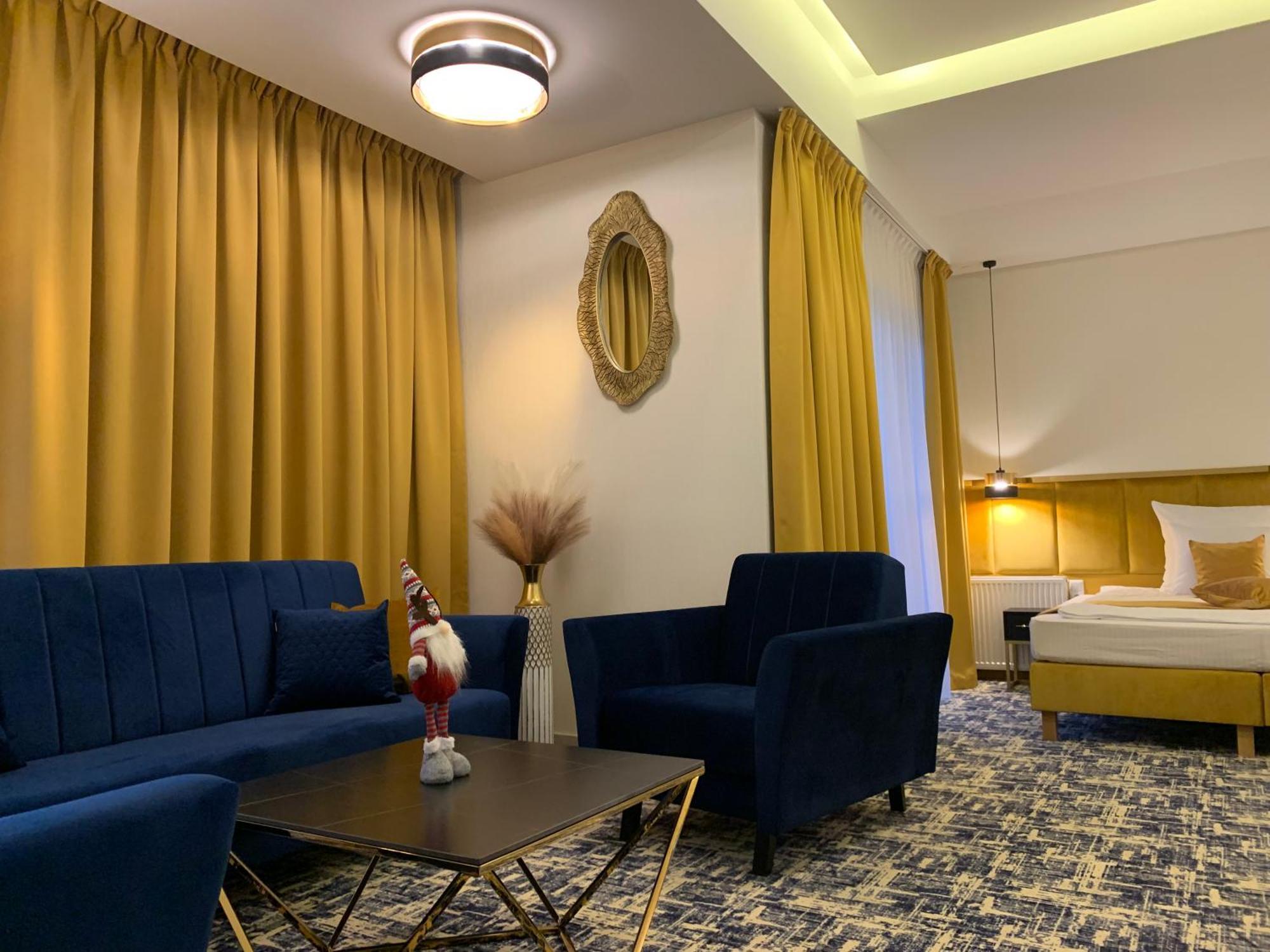 Piramida Aparthotel Boleslawiec  Kültér fotó
